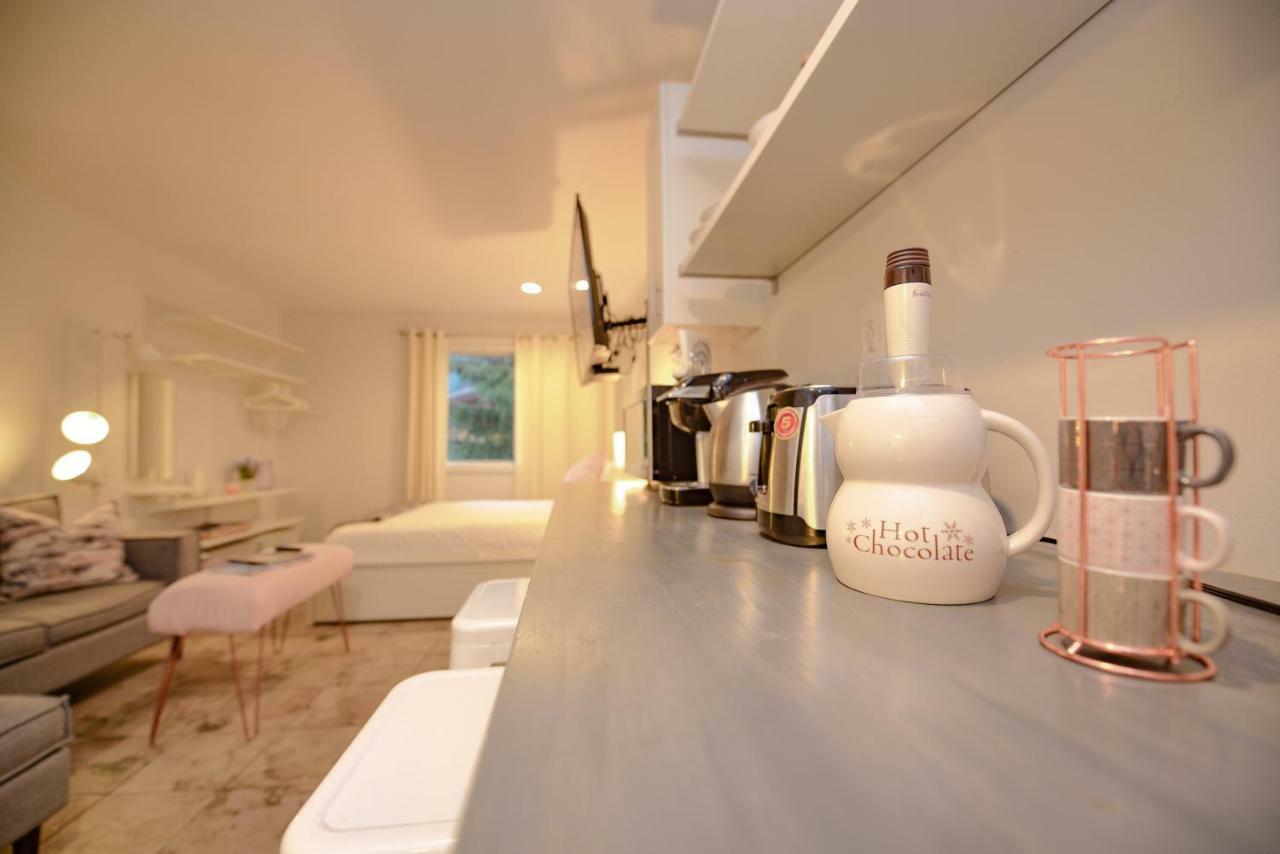 Newly Renovated Whistler Studio Exteriér fotografie